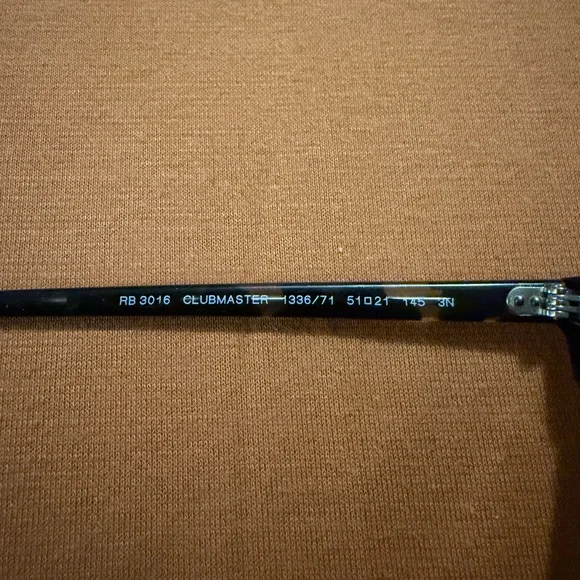 Ray-Ban Classic Tortoise Sunglasses - Picture 9 of 11